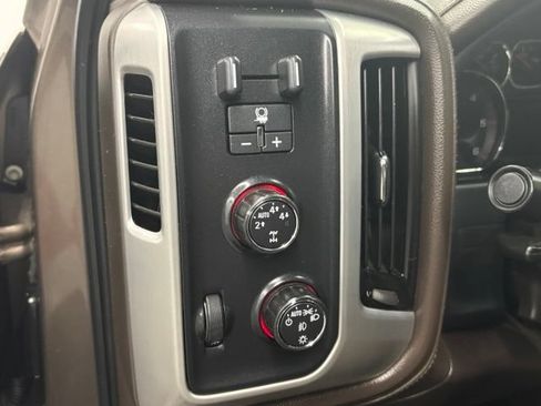 Used 2015 GMC Sierra 1500 SLT w/ SLT Crew Cab Value Package AWD/4WD image 19