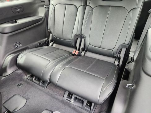 New 2026 Jeep Grand Cherokee L Limited AWD/4WD image 10