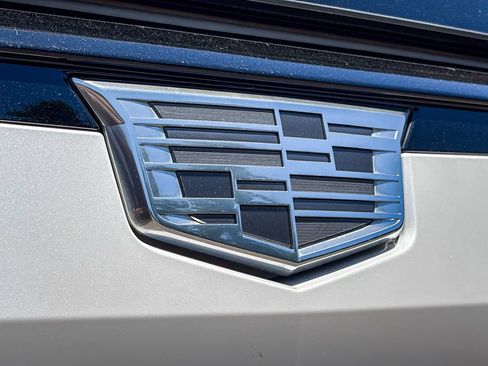 Certified 2023 Cadillac Escalade Sport w/ LPO, ONYX Package AWD/4WD image 4