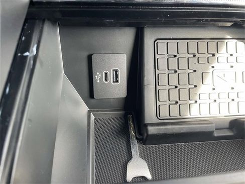 New 2025 Ford F150 Raptor image 7