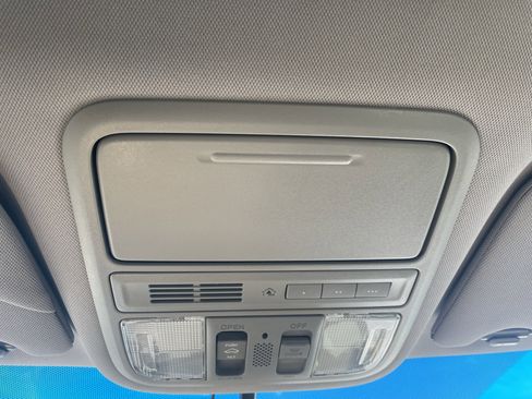 Used 2012 Honda Odyssey EX-L image 25