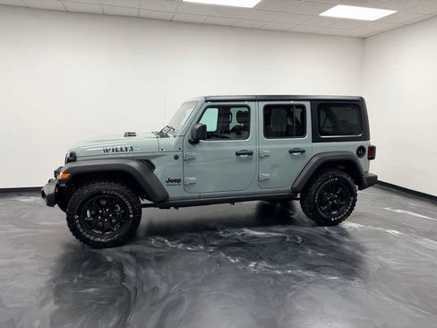 Used 2023 Jeep Wrangler Unlimited Sport AWD/4WD image 18