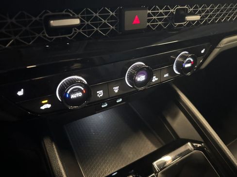 Used 2023 Honda Accord EX-L image 16