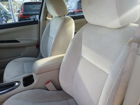 Used 2009 Chevrolet Impala LS image 18