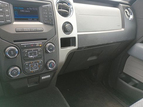 Used 2013 Ford F150 XLT w/ Mid Equipment Group RWD image 24