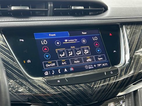 Certified 2023 Cadillac XT6 Premium Luxury FWD image 43