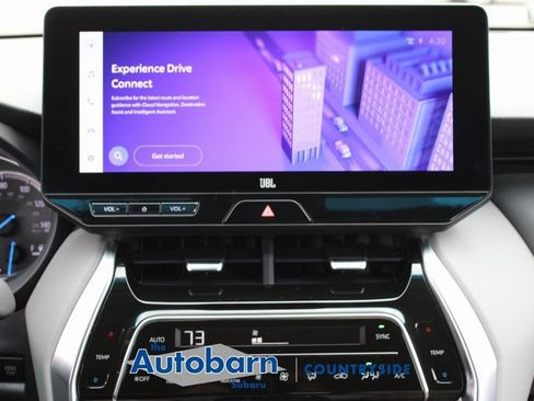 Used 2024 Toyota Venza XLE AWD/4WD image 16