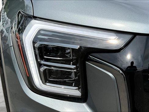 New 2026 GMC Terrain AT4 w/ Technology Package II AWD/4WD image 8