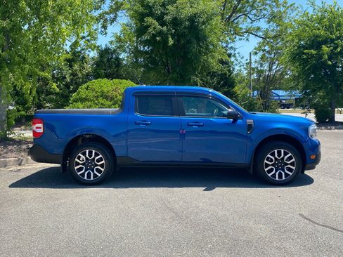 Certified 2024 Ford Maverick Lariat AWD/4WD image 3