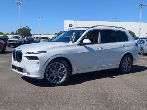 New 2026 BMW X7 xDrive40i w/ Premium Package image 2