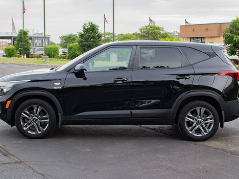 Used 2021 Kia Seltos LX AWD/4WD image 5