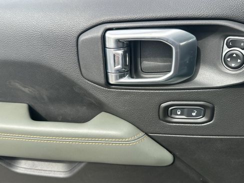 New 2026 Jeep Gladiator Mojave image 11