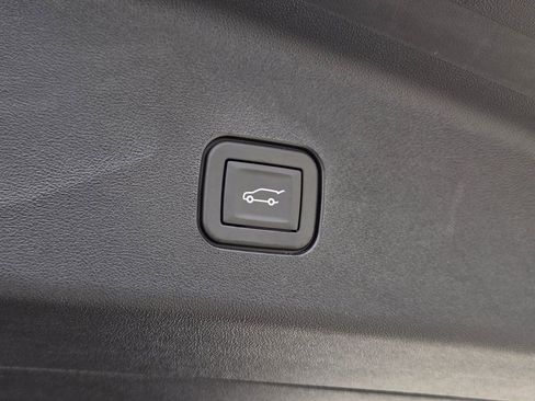 Certified 2026 Cadillac Vistiq Sport w/ LPO, Floor Liner Package image 33