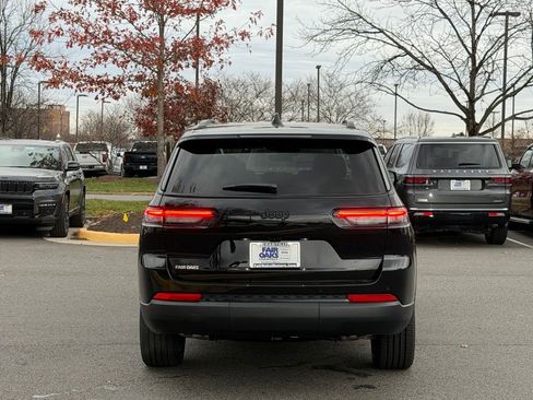 New 2025 Jeep Grand Cherokee L Altitude image 8