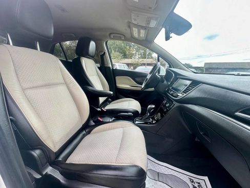 Used 2017 Buick Encore Preferred image 18