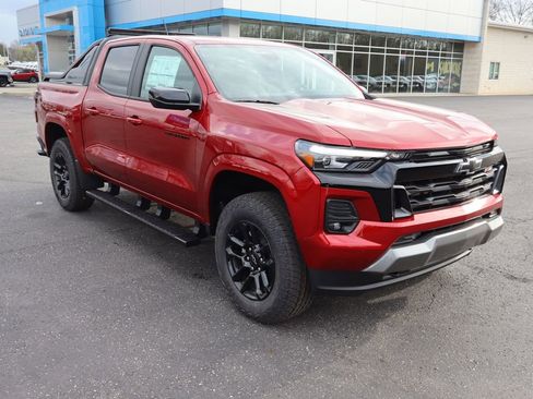 New 2026 Chevrolet Colorado Z71 w/ Midnight Edition AWD/4WD image 2