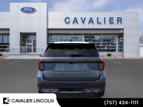 Used 2026 Ford Explorer Active w/ Active Comfort Package AWD/4WD image 5