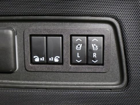 Used 2023 Cadillac Escalade ESV Sport Platinum w/ LPO, ONYX Package image 55