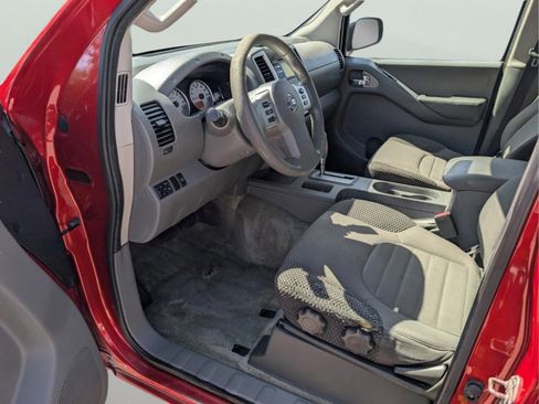Used 2013 Nissan Frontier Desert Runner image 27