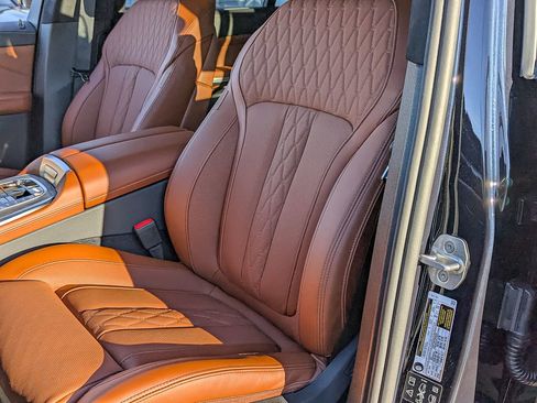 New 2026 BMW X7 xDrive40i w/ M Sport Package image 14