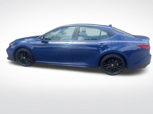 Used 2026 Toyota Camry SE FWD image 8