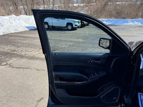 Used 2018 Chevrolet Tahoe LT w/ LT Midnight Edition image 10