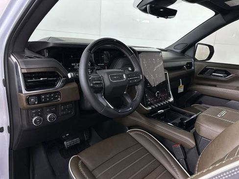 New 2026 GMC Yukon XL Denali Ultimate image 10