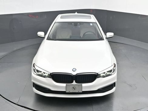 Used 2019 BMW 530e w/ Convenience Package RWD image 41
