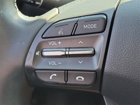 Used 2021 Hyundai Kona SEL image 24