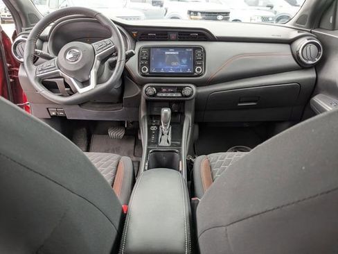 Used 2021 Nissan Kicks SR FWD image 4