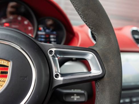Used 2021 Porsche 718 Boxster Spyder RWD image 20