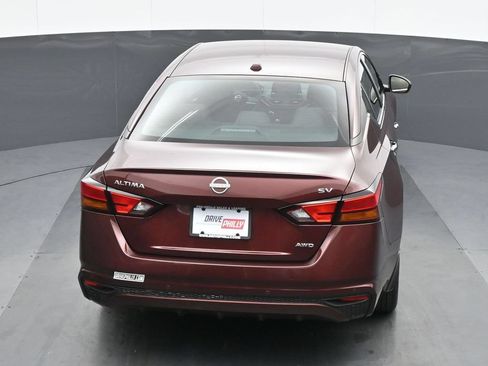 Used 2024 Nissan Altima 2.5 SV AWD/4WD image 20