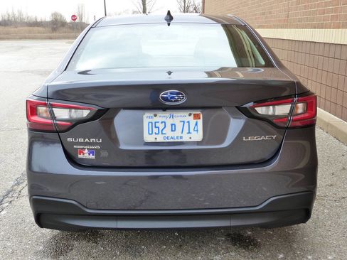 Used 2025 Subaru Legacy Premium image 10