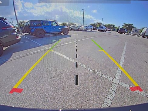 New 2025 Jeep Grand Cherokee L Laredo image 23