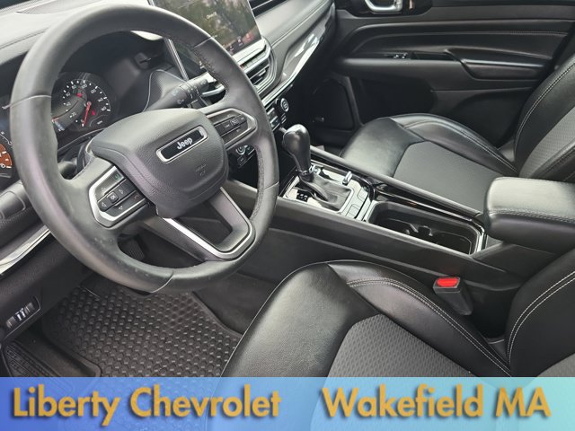Used 2023 Jeep Compass Latitude w/ Sun and Sound Group AWD/4WD image 15