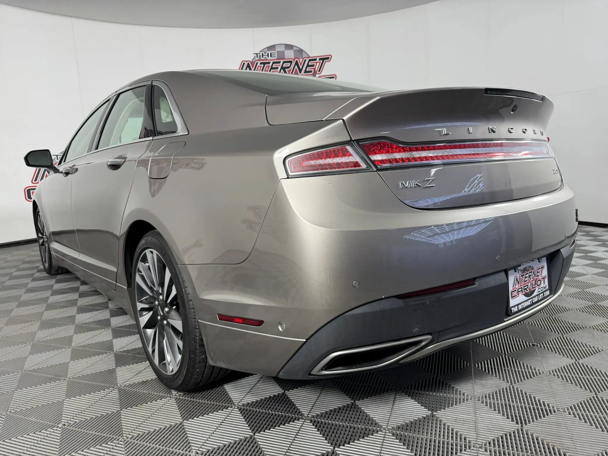 Used 2020 Lincoln MKZ Reserve FWD image 30