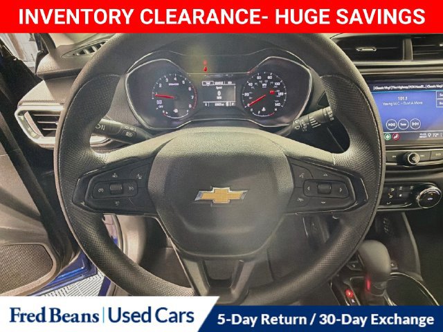 Used 2023 Chevrolet TrailBlazer LT w/ Convenience Package FWD image 16