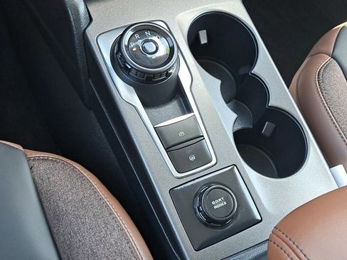 Certified 2025 Ford Bronco Sport Outer Banks w/ Outer Banks Tech Package+ AWD/4WD image 34
