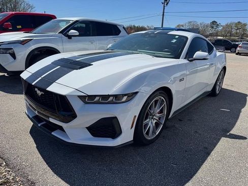 Used 2024 Ford Mustang GT Premium image 9