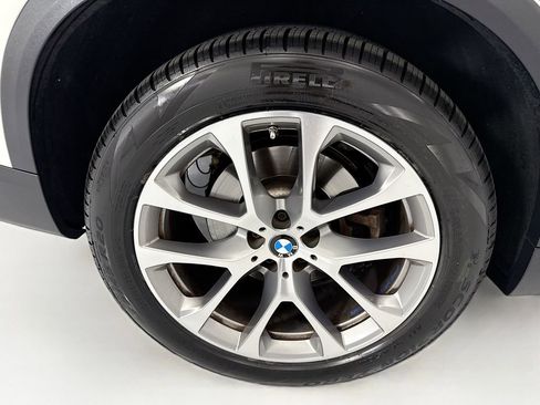 Used 2024 BMW X5 xDrive40i w/ Premium Package AWD/4WD image 32