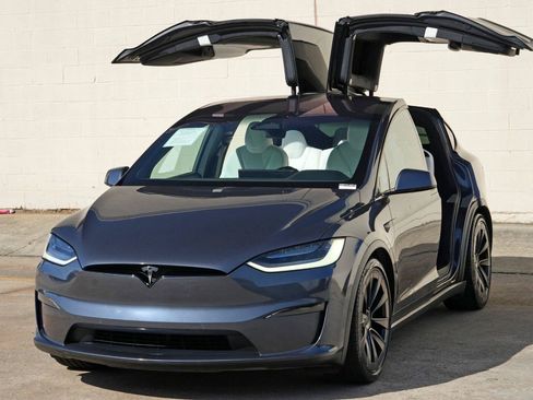 Used 2022 Tesla Model X AWD/4WD image 52