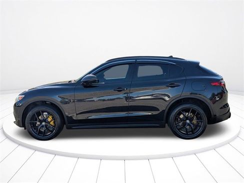 Used 2019 Alfa Romeo Stelvio Sport w/ Quick Order Package 22K Sport image 6