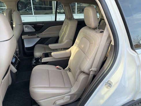 Used 2022 Lincoln Aviator Reserve w/ Equipment Group 201A image 23