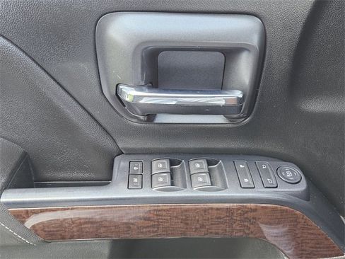 Used 2018 GMC Sierra 1500 SLE w/ SLE Value Package image 27