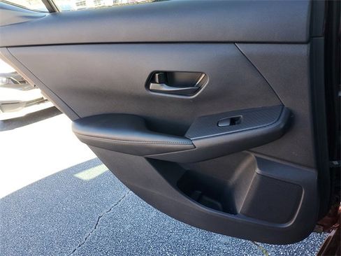 Used 2025 Nissan Sentra SV image 13