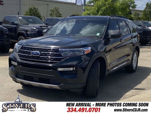 Used 2020 Ford Explorer XLT w/ Equipment Group 202A RWD image 38