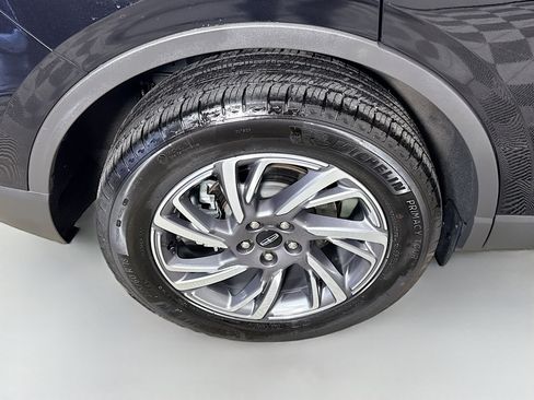 Used 2025 Lincoln Corsair FWD w/ Equipment Group 101A image 33