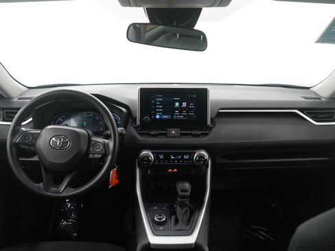 Used 2025 Toyota RAV4 LE AWD/4WD image 15