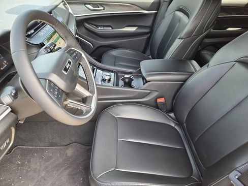 New 2026 Jeep Grand Cherokee L Limited RWD image 16
