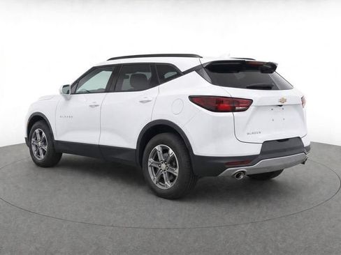 Certified 2024 Chevrolet Blazer LT w/ Convenience Package FWD image 2
